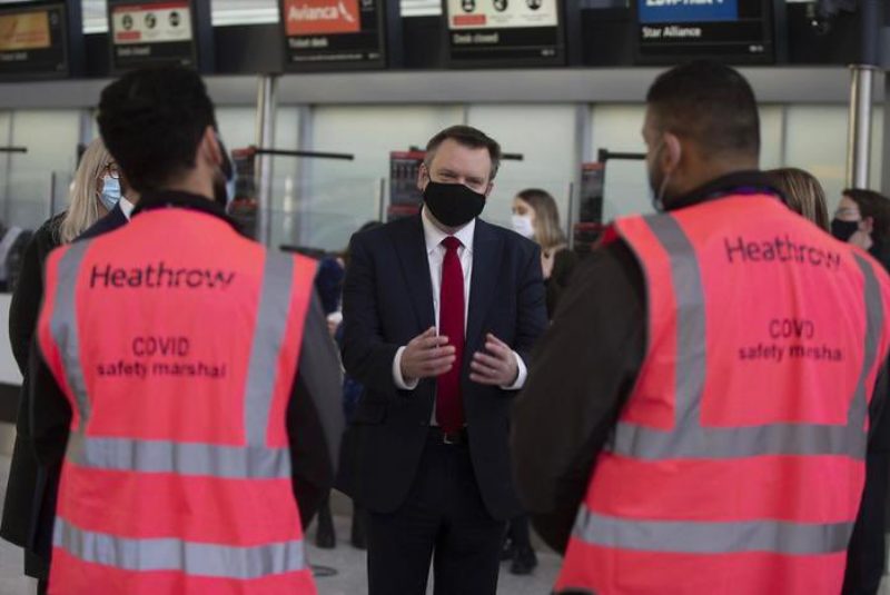 Nick Thomas-Symonds MP speaks with staff at Heathrow